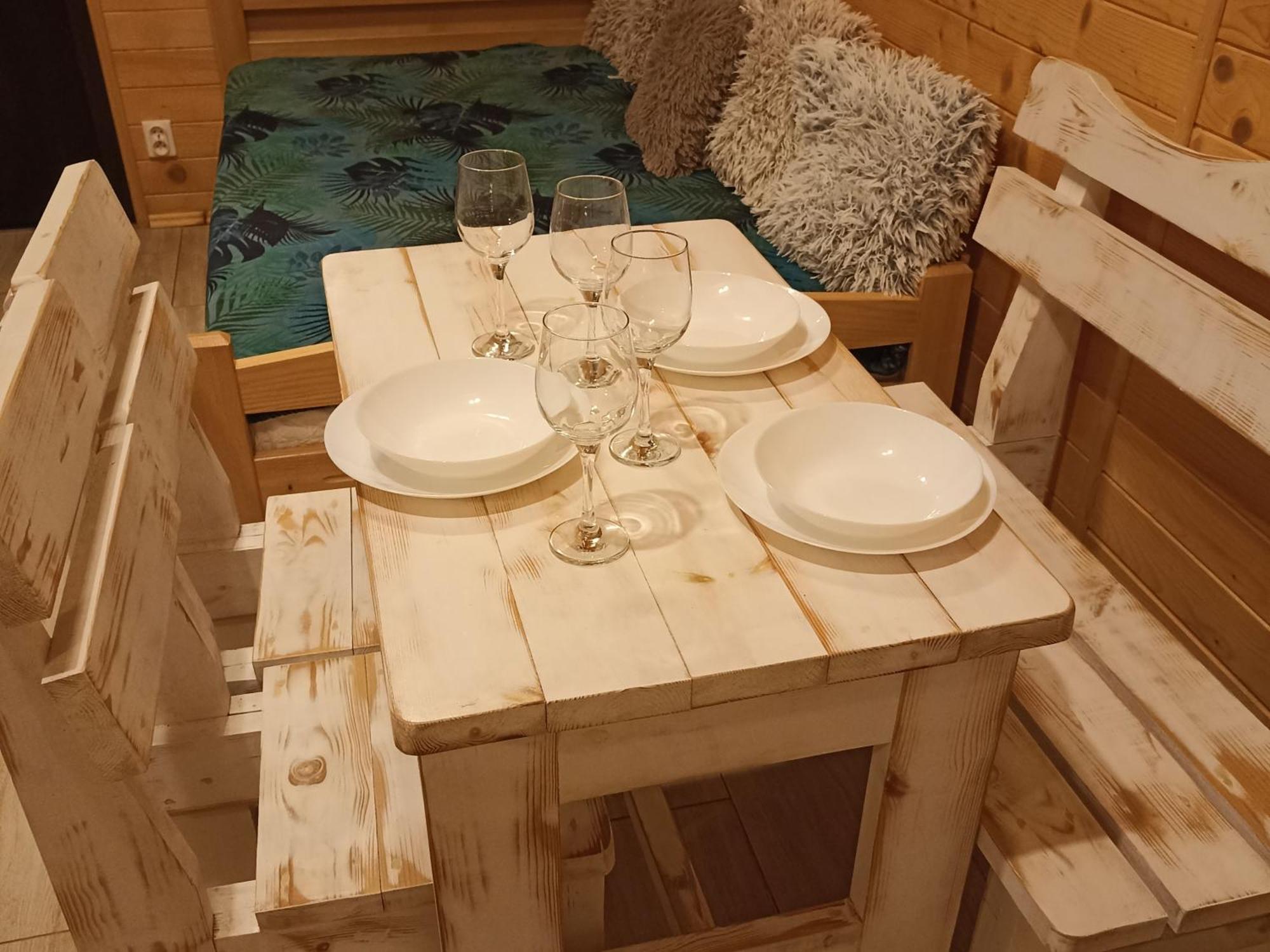 Domki I Apartamenty Nad Jeziorem Solinskim Z Basenem I Widokiem Na Gory Wolkowyja Exterior photo